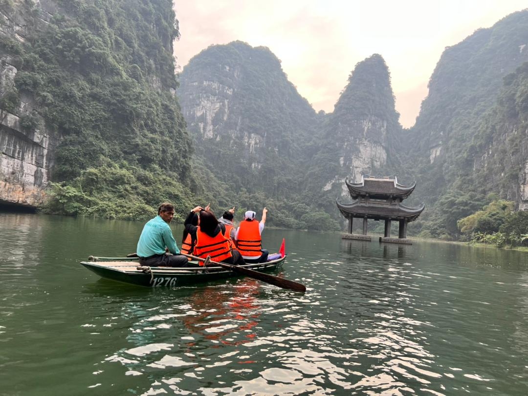 Trang An Eco & Bai Dinh Pagoda